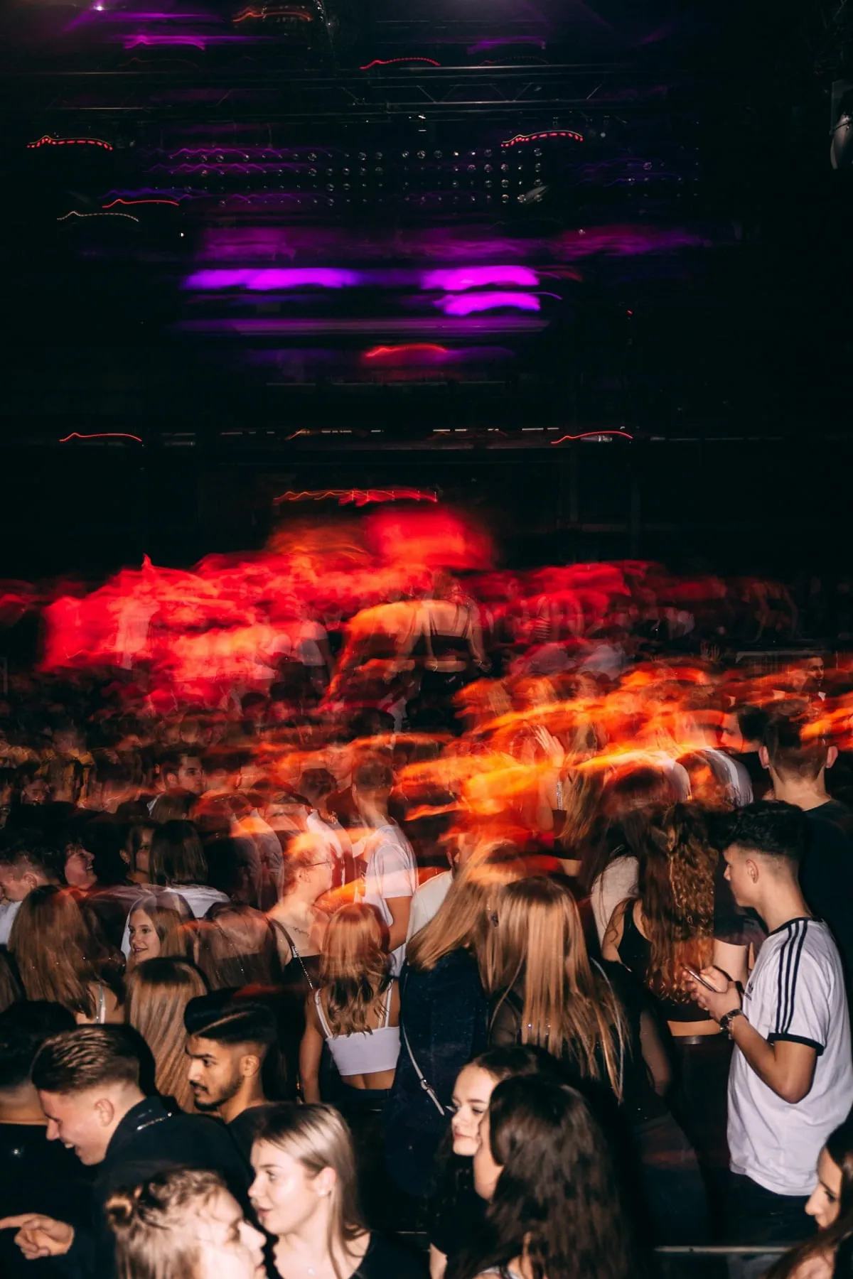 Live evening entertainment venue